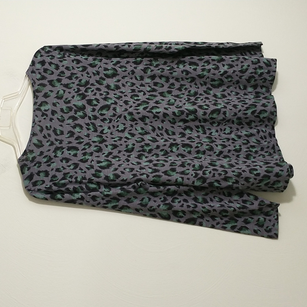 G.I.L.I. Gray leopard print long sleeve Jersey knit T-shirt sz 2X - Picture 6 of 10